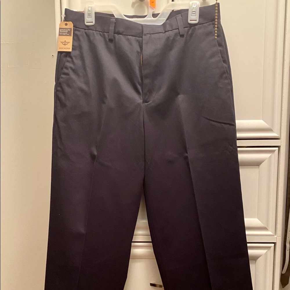 Men’s Dockers flat front dress pants